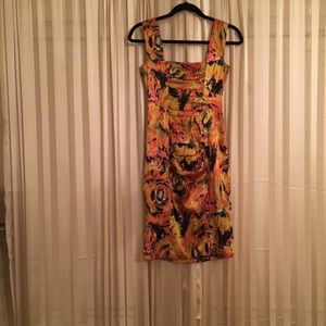🔥💃🏻$19 DRESS SALE!!!🔥Foral Silk Ruched Dress